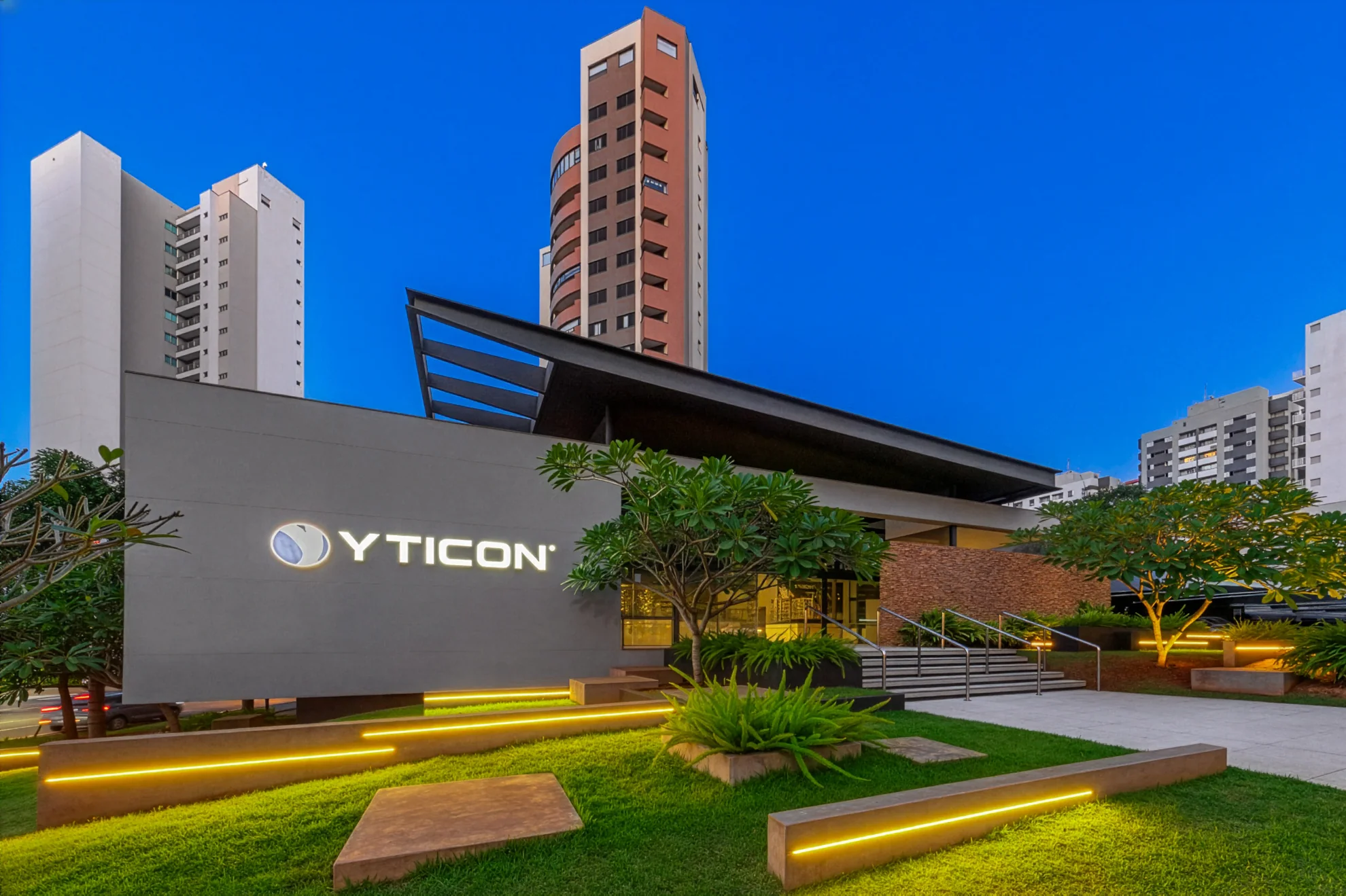Fachada da sede da Yticon
